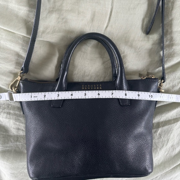 Barney’s New York black leather cross-body bag - Picture 6 of 7
